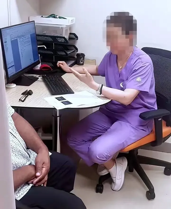 Multidisciplinary team consultation for an international patient at Beijing Edencare Hospital